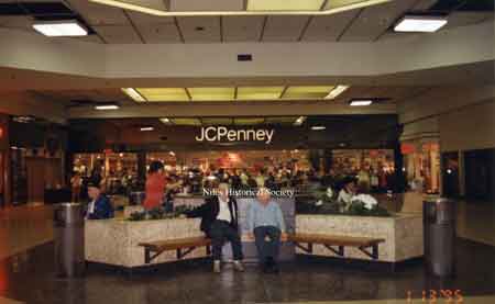 The north concourse of the Eastwood Mall during the renovation of the interior.