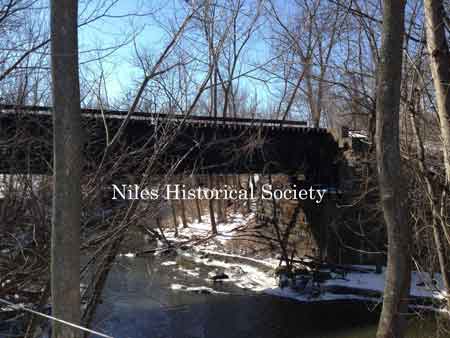 Erie Railroad Bridge that crosses the Mosquito Creek near Robbins and Mahoning Avenues.