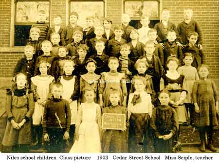 Cedar Street scool class picture, 1903