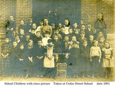 Cedar School class picture, 1901