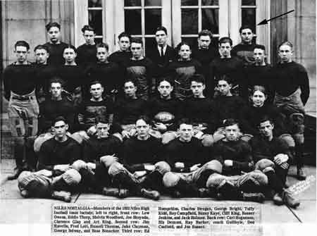 1922 Niles football team with Joe Bassett.