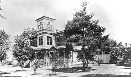 The Dr. A.J. Leitch residence, located on the corner of West Park Avenie and Butler Street. Built before 1895 in the Italianate Villa Style of Victorian architecture, it was the home of the President of First National Bank, and later the home of Harry and Ethel Mason Evans.