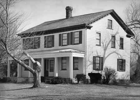 Photo of the Westview House, now owned by the Senko family and located at 649 Youngstown-Warren Rd. aka Rt. 422.
