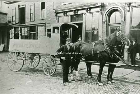 delivery wagon for the White Line Bottling Works