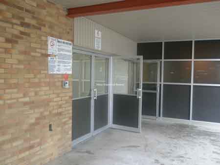 Entrance to Bonham Elementary School.