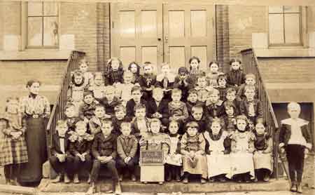 1898 second grade class at Central School.