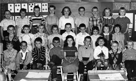 Photo of Jackson school children in 1958, Miss Pauline Crofford principal.