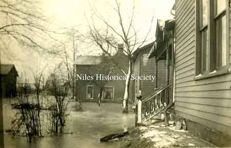 Homes in South side during the flood.