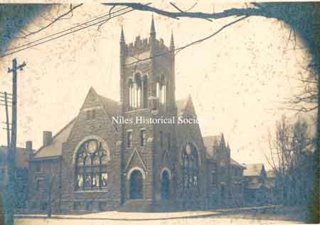 Picture of the Methodist Episcopal Church in Niles located on the corner of West Park Avenue and Arlington Street. This building replaced the frame church that burned in 1883, and was dedicated in 1908. It was used by the Methodist community until it too was destroyed by fire in 1951.