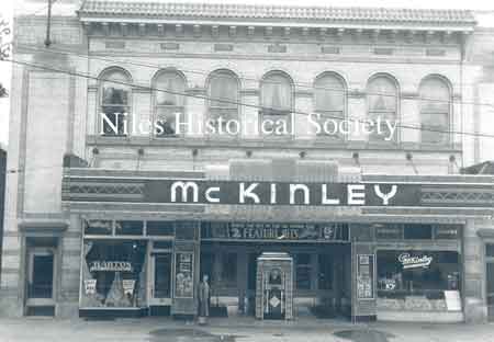A picture of the McKinley Theatre when it was operating on South Main St. in downtown Niles. 1950 ca. Barton's Candy Store is on the left. In 1953 Jo Reese would open her first flower shop at this location. The McKinley Restaurant is on the right side of the theatre's entrance. The theatre would close in 1960.