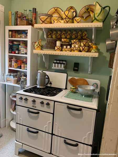 Kitchen detail: Vernonware “Organdie” dishware, circa 1940s.