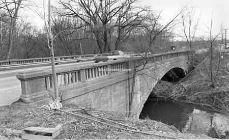 Route 46 concrete bridge on South Main Street before it was replaced in 1992.