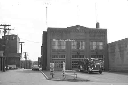 Front view of the old Police and Fire Station from West Park Avenue and Franklin Alley.
